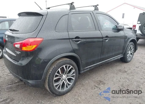 2016 Mitsubishi Outlander Sport 2.0 Es z USA, uszkodzony, nr VIN JA4AP3AU1GZ024777